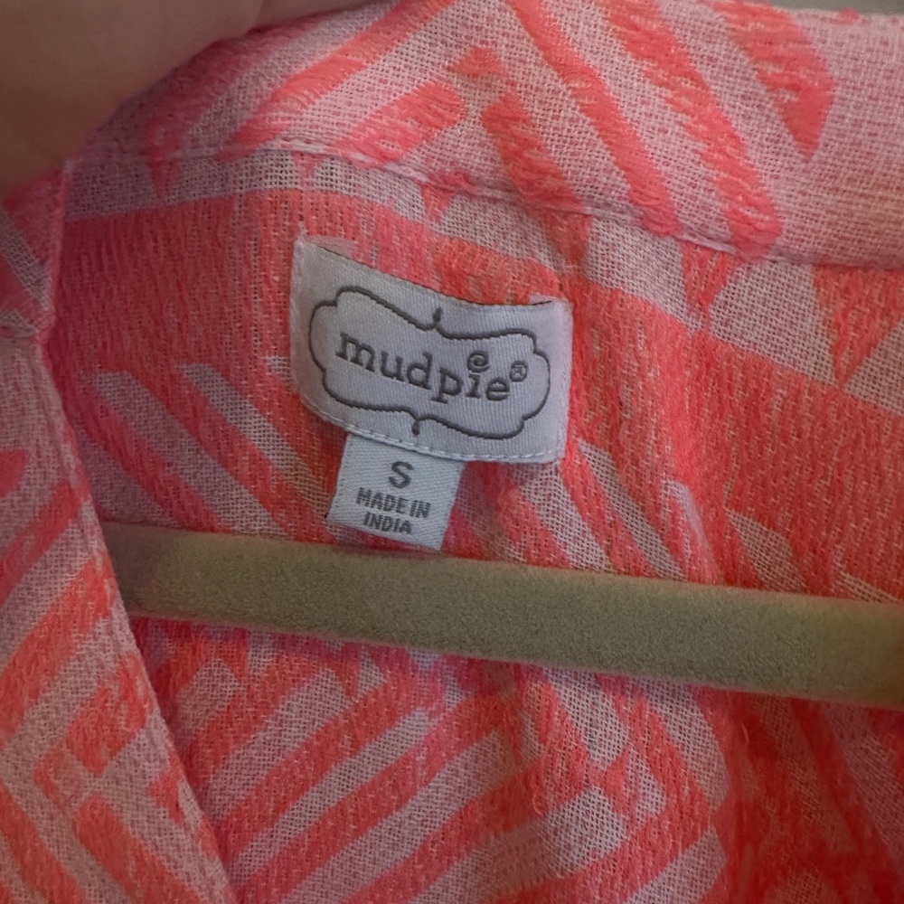Mud Pie Coral Patterned V-Neck Top - Size XS - Picture 6 of 9